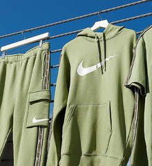 Sweatshirts & Joggers